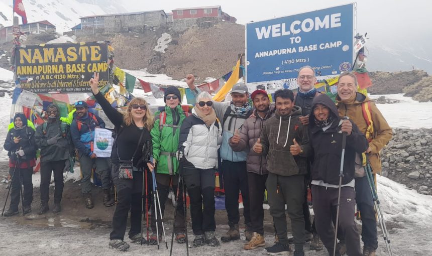 Sur les Sentiers de l’Annapurna : Une Odyssée Népalaise avec l’Équipe Française