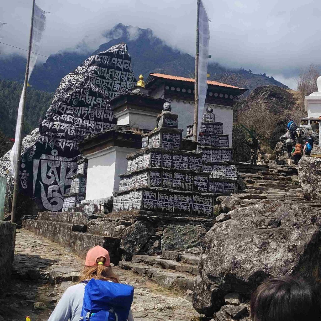 Back-to-Lukla-2880m