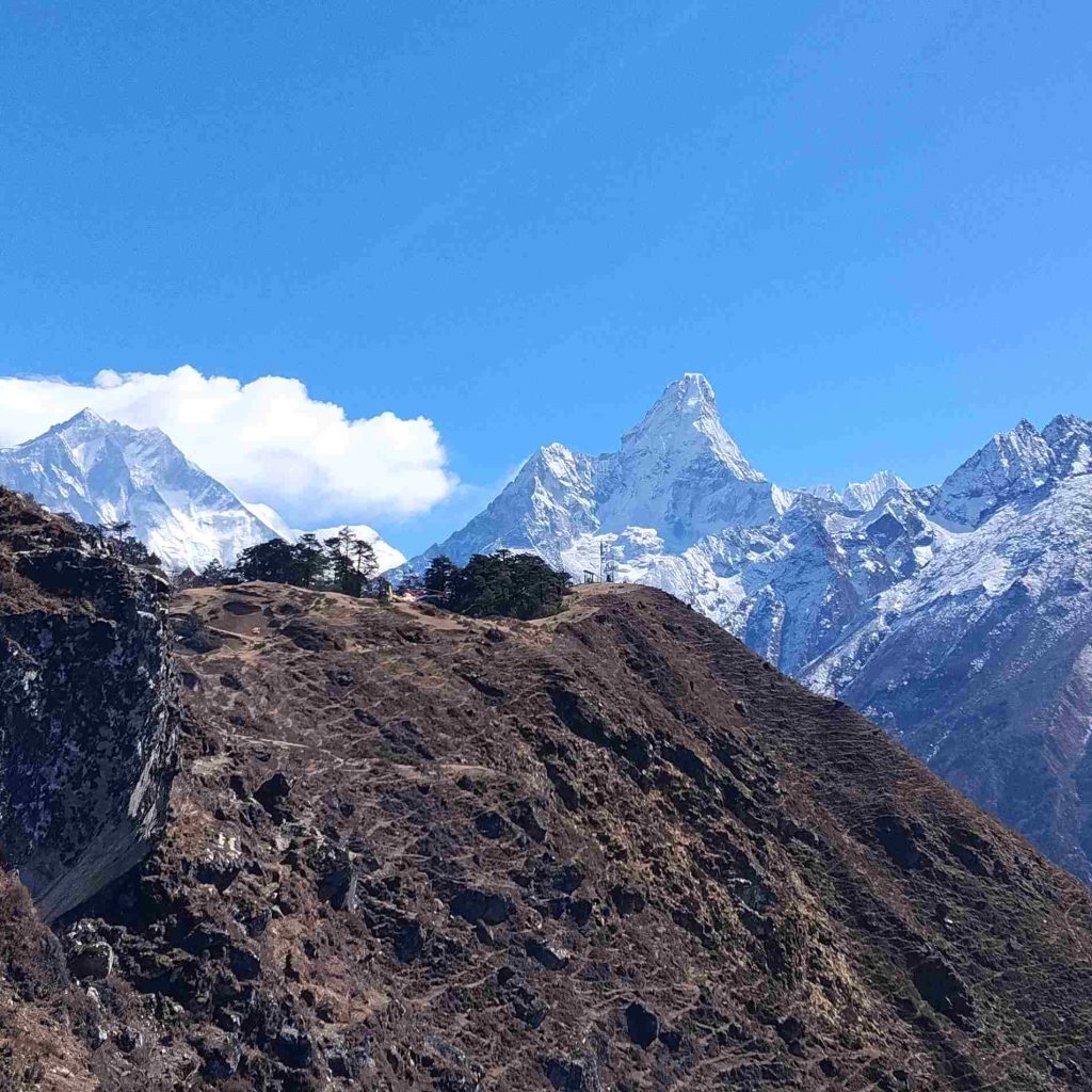 ack-to-Namche-Bazar-3440m